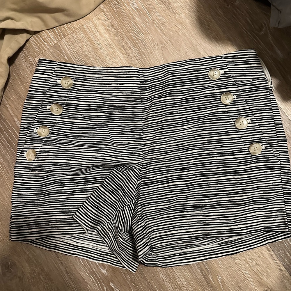 Size 0 shorts from loft